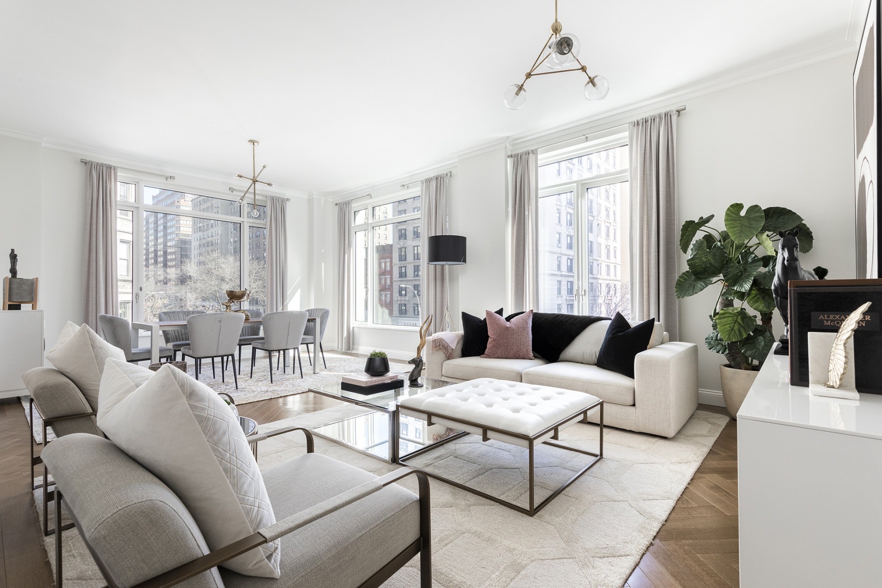250 West 3br